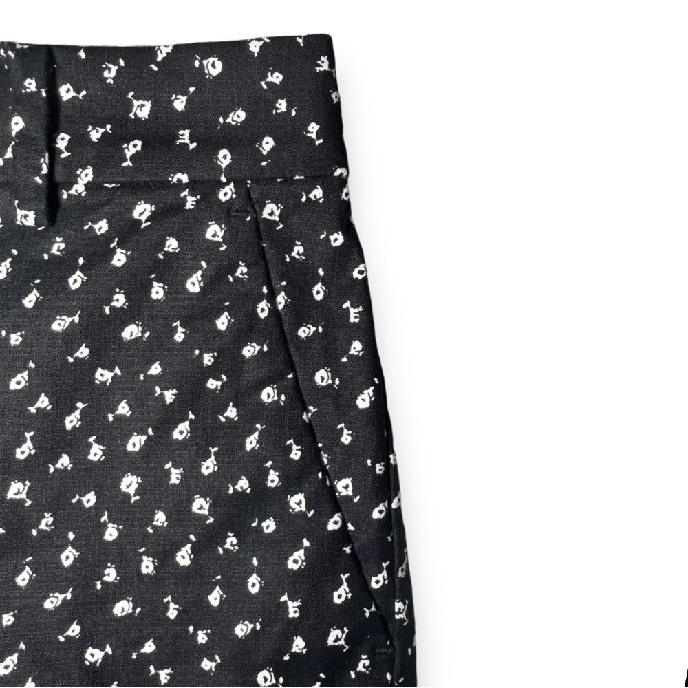 Loft Women’s Riviera Shorts Rose Print Black Size 8 - Picture 2 of 9